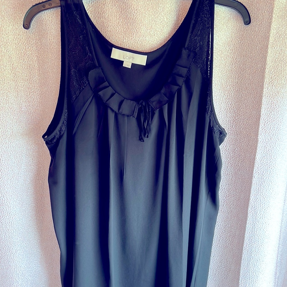 Black sleeveless top